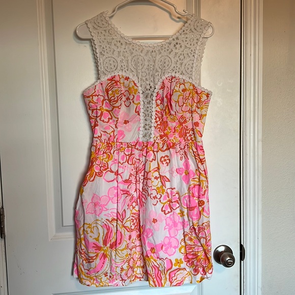 Lilly Pulitzer Dresses & Skirts - GUC Lilly Pulitzer dress size 4